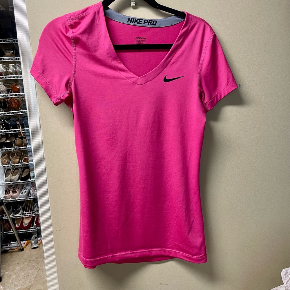 Nike Pro Womens Medium T-shirt 16w x 26L